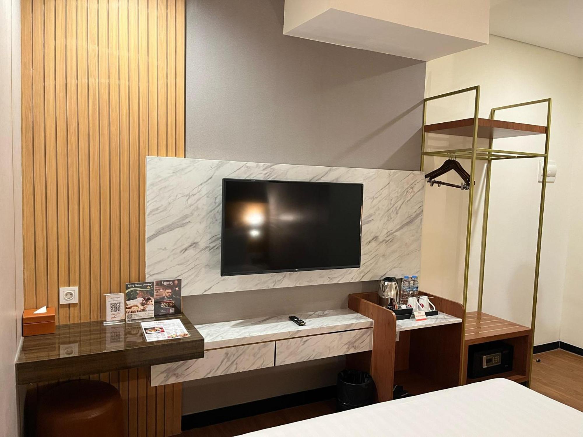 D'Primahotel Airport Jakarta Terminal 3 Wellness Center Tangerang Bagian luar foto